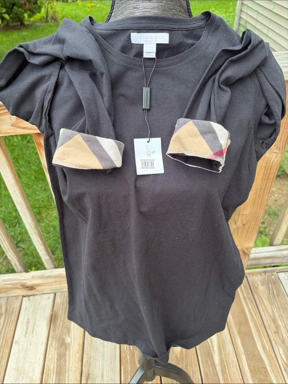 Burberry Black long-Sleeve Cotton Tee with Signature Check Cuffs